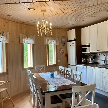 Muu, Laatulomat Apartment